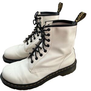 Dr. Martens 1460 Leather Lace Up Boots | Size 10